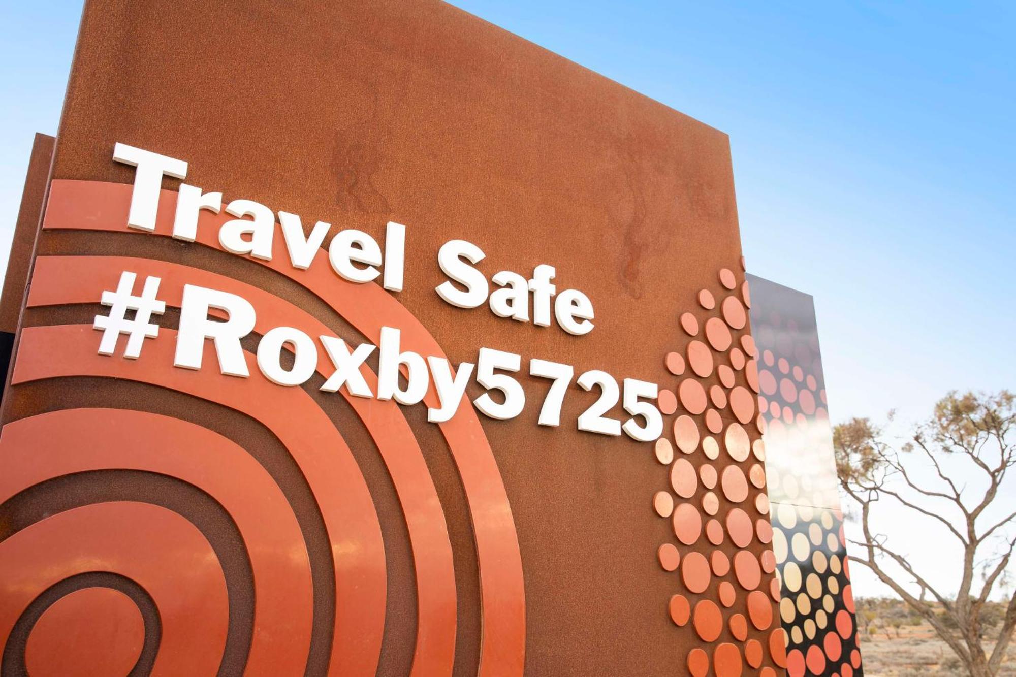 Nightcap At Roxby Downs Motel Екстериор снимка