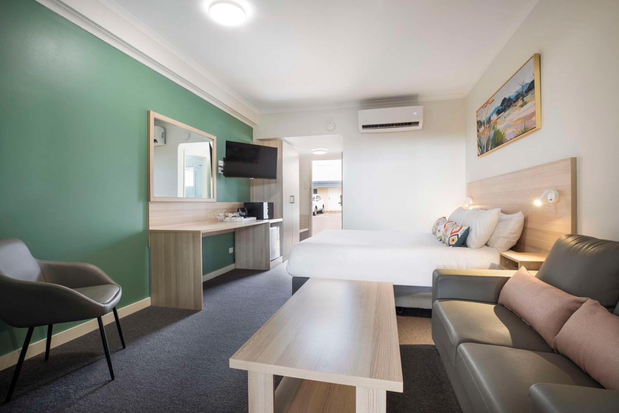Nightcap At Roxby Downs Motel Екстериор снимка