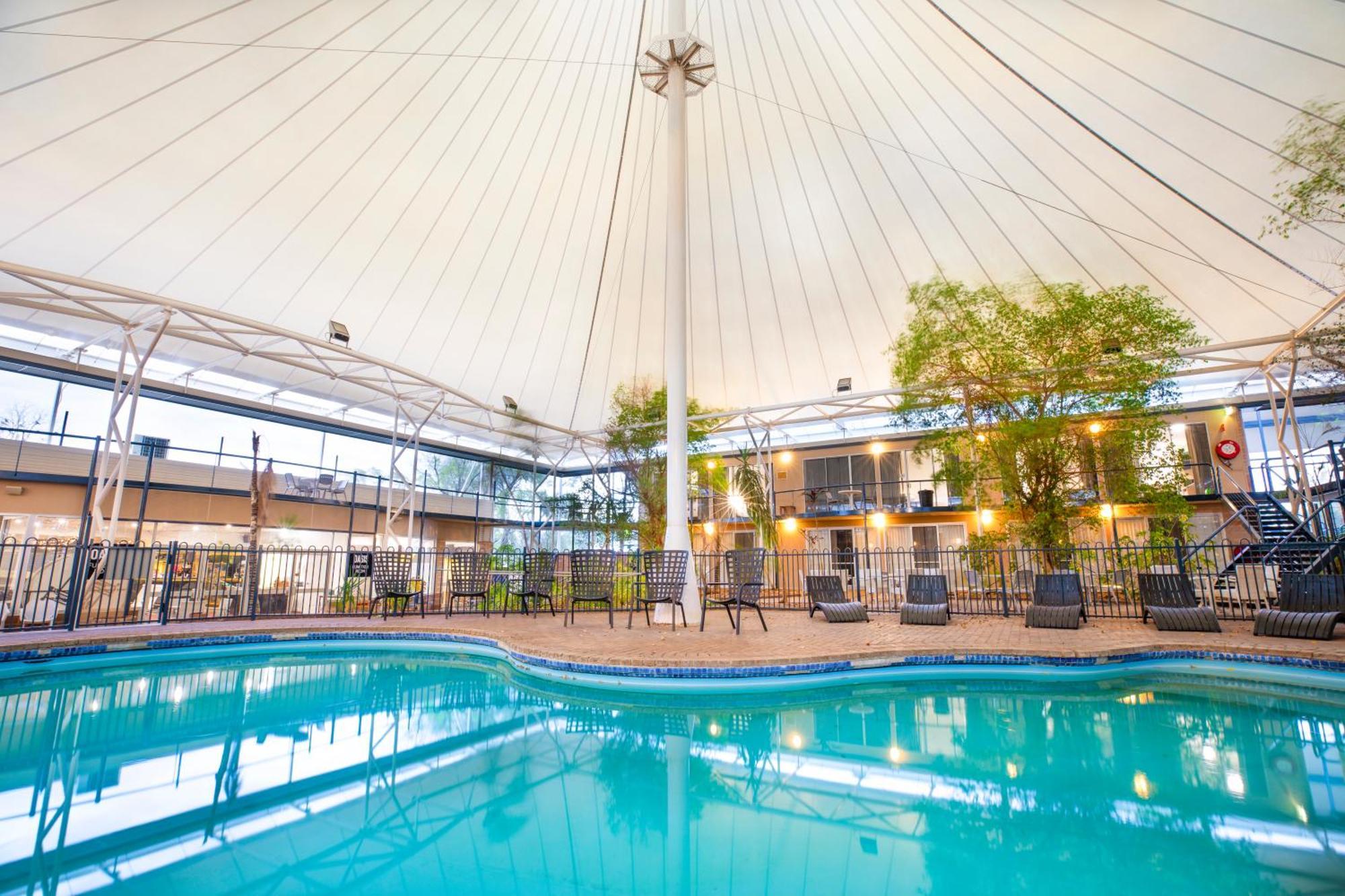 Nightcap At Roxby Downs Motel Екстериор снимка